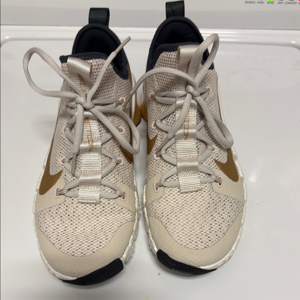 Nike Metcon Cream and Gold Sneakers with Textured Knit Upper